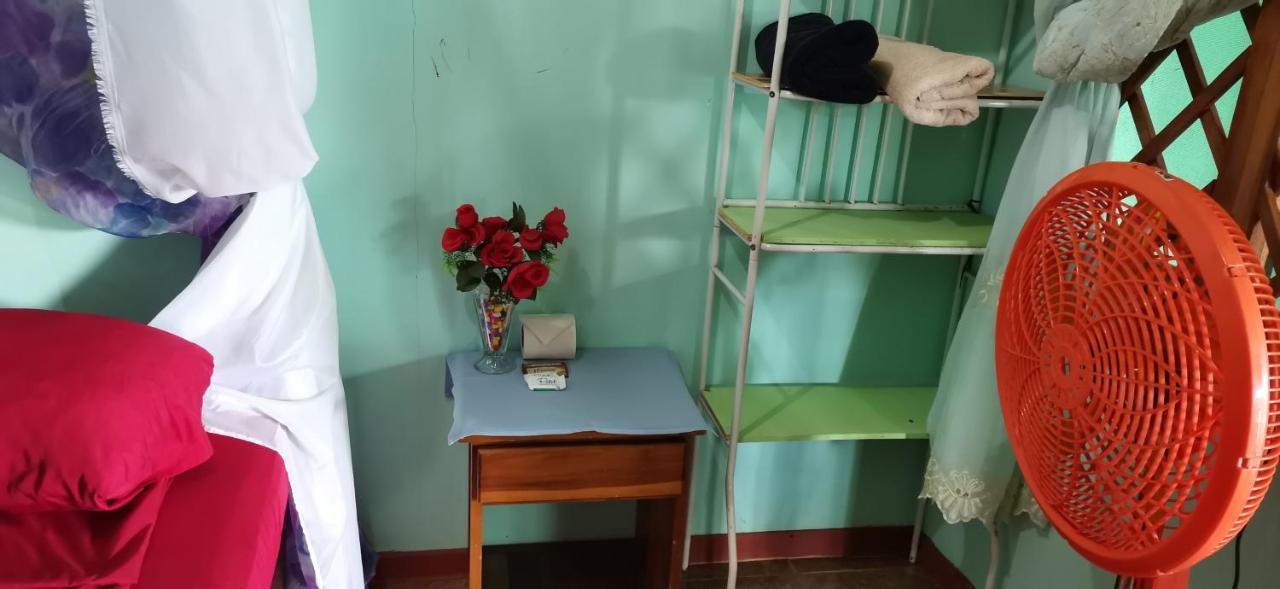 Cabinas Mitchaelle'S Puerto Viejo de Talamanca Екстериор снимка