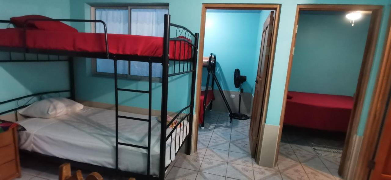 Cabinas Mitchaelle'S Puerto Viejo de Talamanca Екстериор снимка