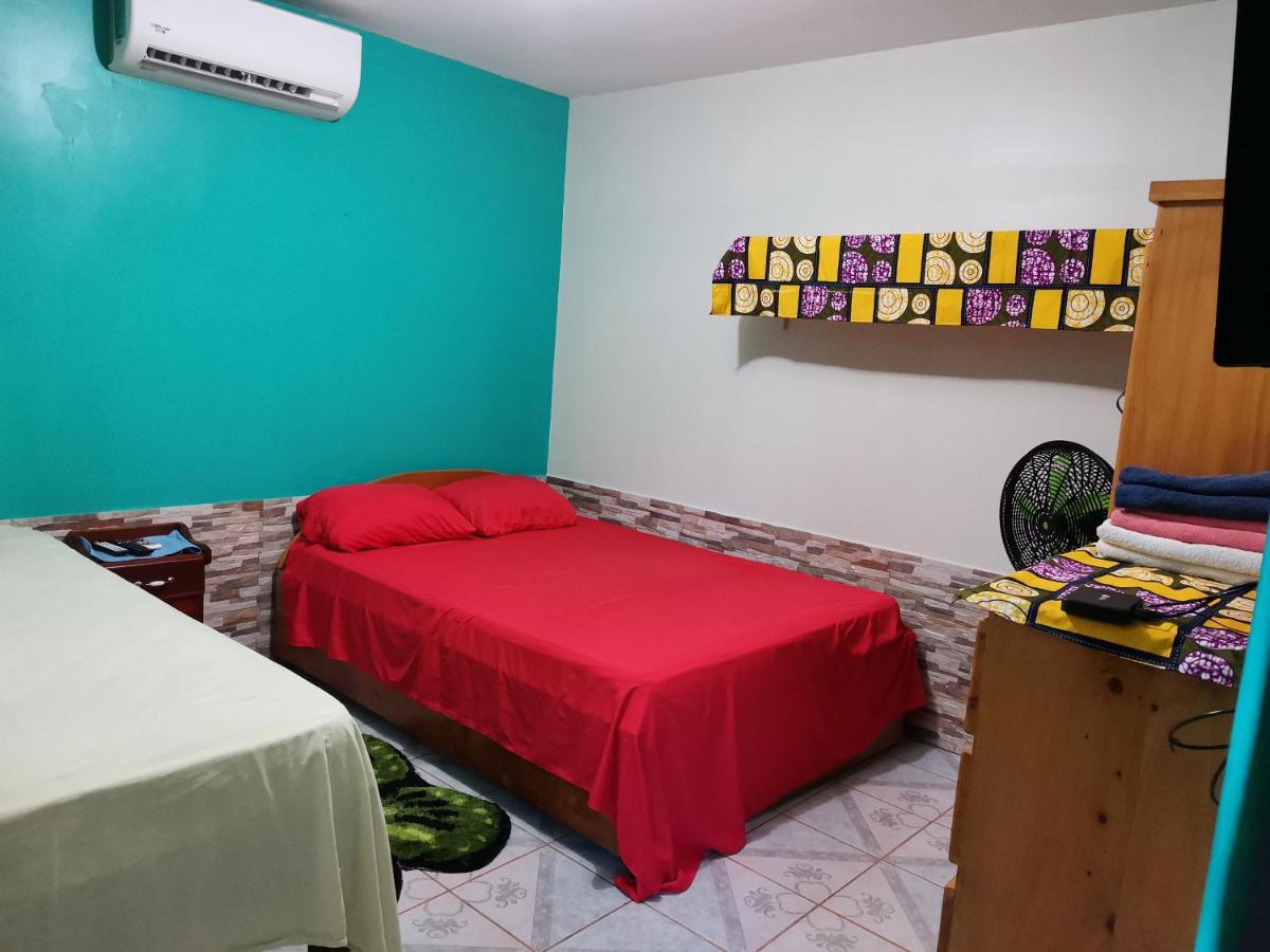 Cabinas Mitchaelle'S Puerto Viejo de Talamanca Екстериор снимка