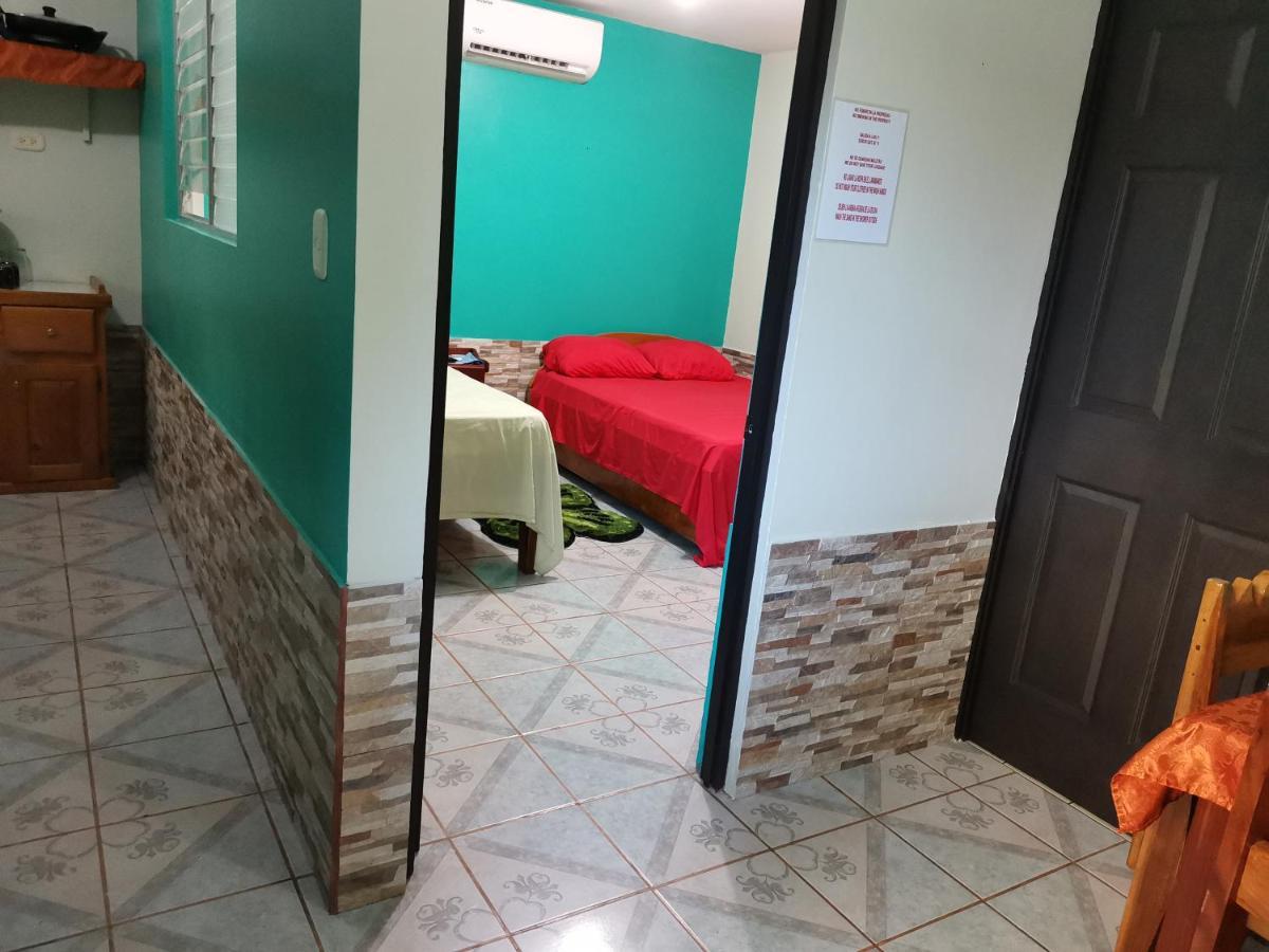 Cabinas Mitchaelle'S Puerto Viejo de Talamanca Екстериор снимка