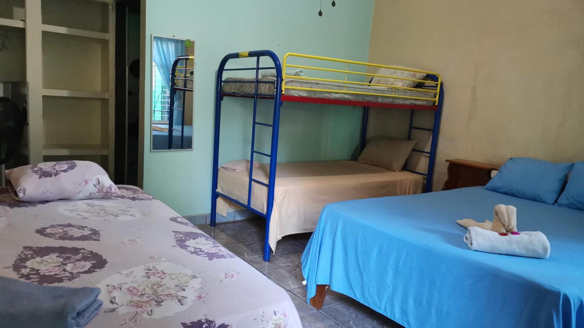 Cabinas Mitchaelle'S Puerto Viejo de Talamanca Екстериор снимка