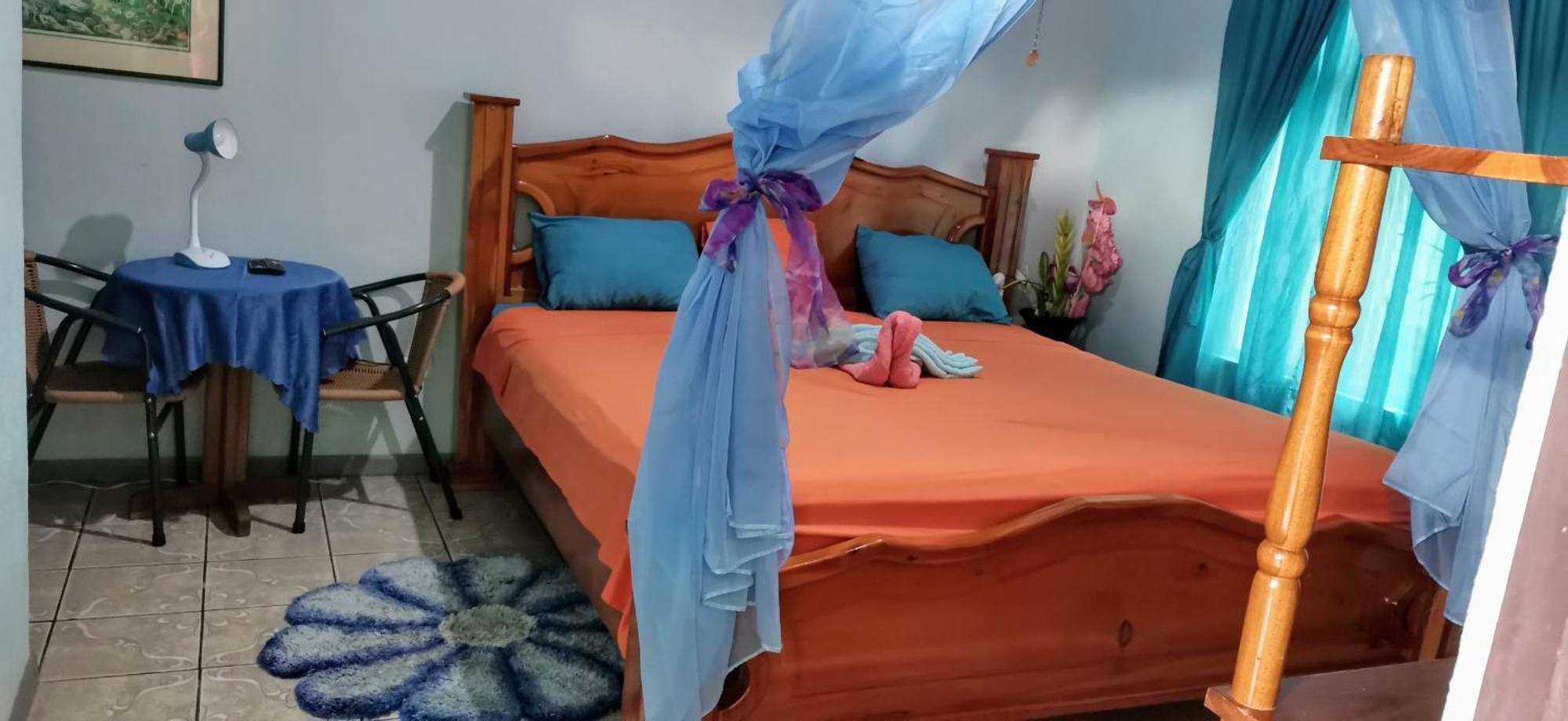 Cabinas Mitchaelle'S Puerto Viejo de Talamanca Екстериор снимка